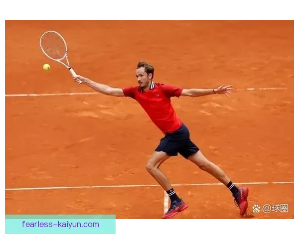 里奥近期攻防平衡，表现稳健备受关注